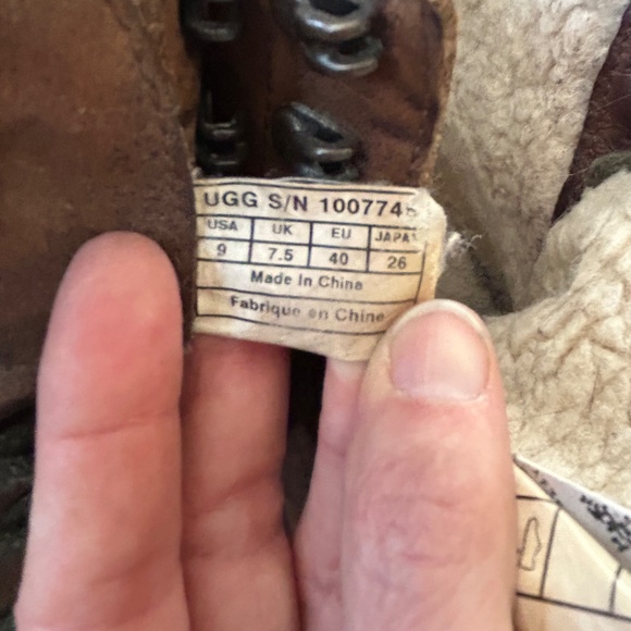 Ugg suede lace up winter boots - Picture 7 of 8